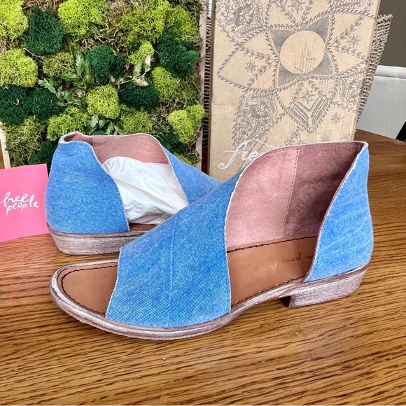 ⭐️ NEW NWT Free People Mont Blanc Asymmetrical Sandal in Denim Size 38/ 7.5 BOX - Picture 6 of 14